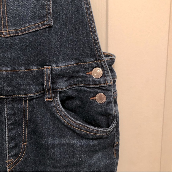 🌻Girls’ size 14 Levi’s stretch denim bib overalls w/red & white straps - Picture 6 of 10